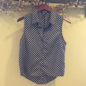 Forever 21 button down sailboat shirt size m